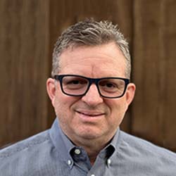Thomas Wollwert headshot